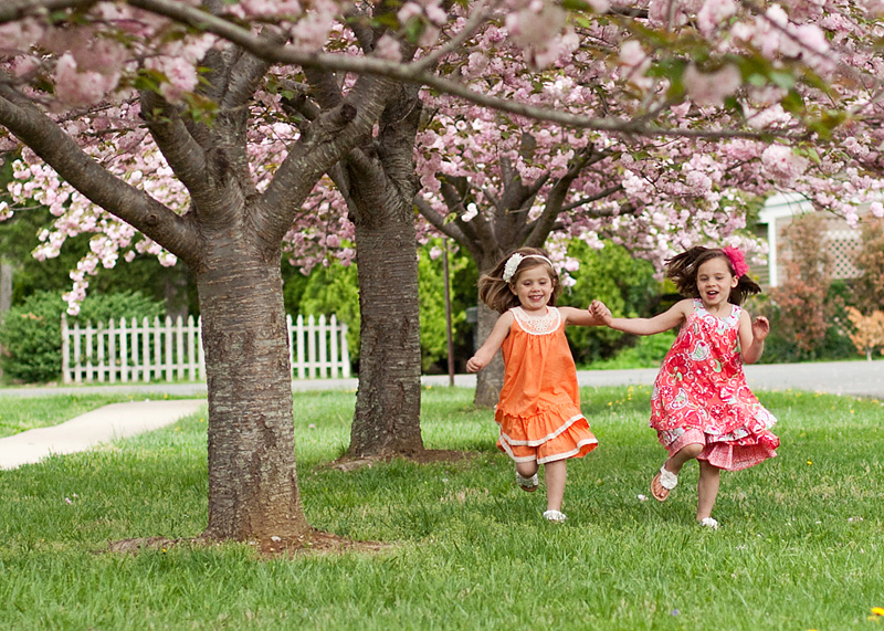 four year old girls running 